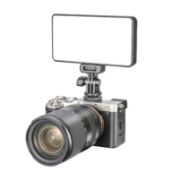 Đèn video hai màu có thể sạc lại Ulanzi VL200